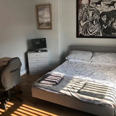 Stylish 2bd Near Parks Bradford (West Yorkshire)